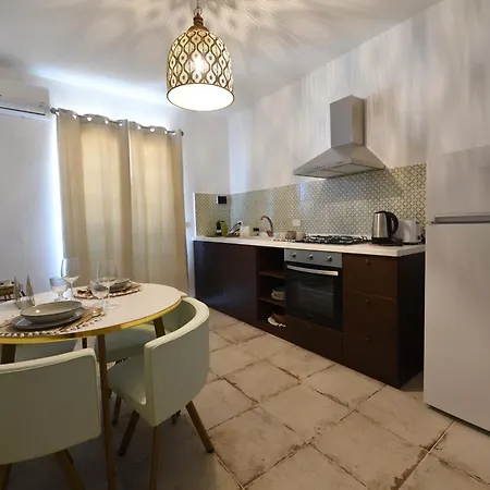 Riad Casa Vacanze Apartment *